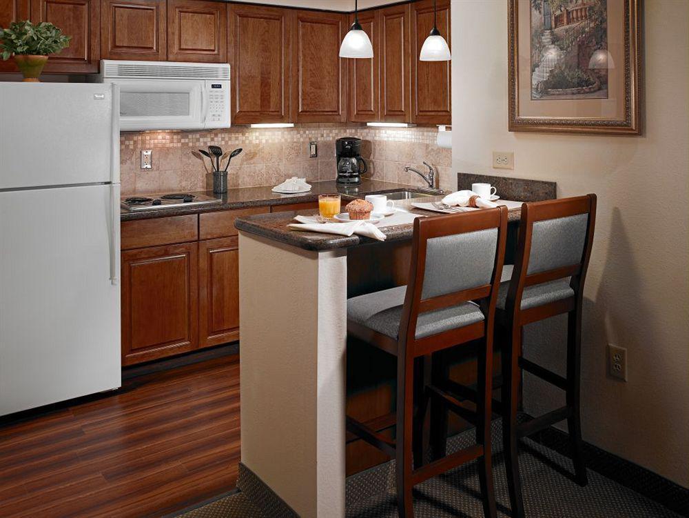 Staybridge Suites Harrisburg-Hershey By Ihg Rom bilde